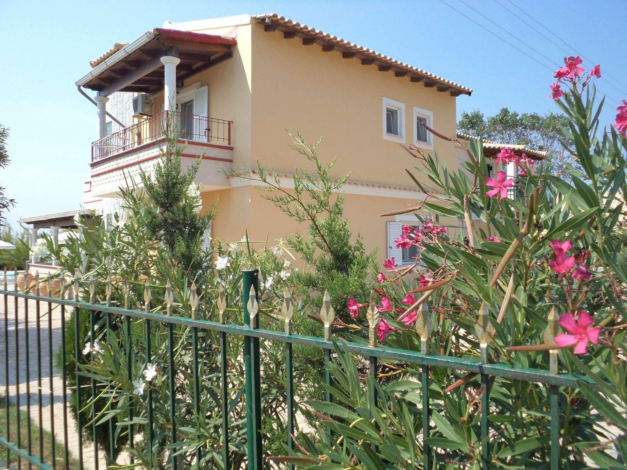 Sofia Studios Benitses  Bagian luar foto